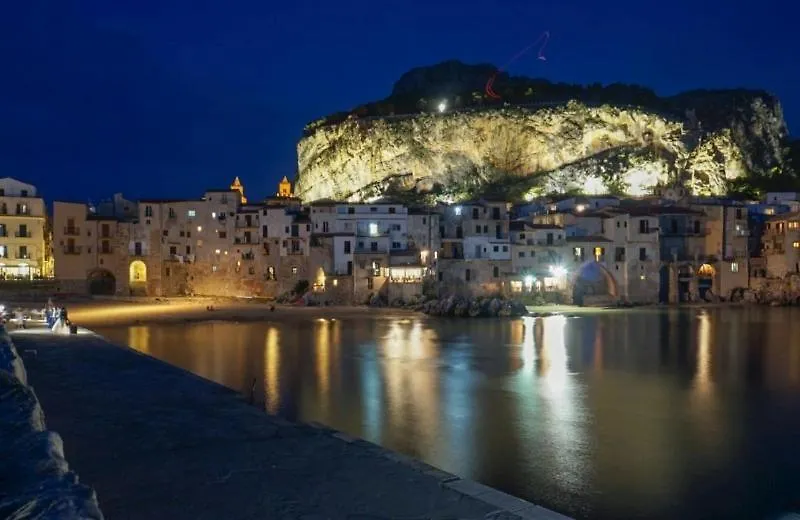Mandralisca Apartments Cefalù Italie